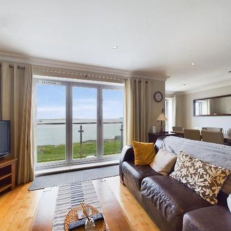 Cosy 3 Bedroom Apartment In Central Portrush With Sea Views Экстерьер фото