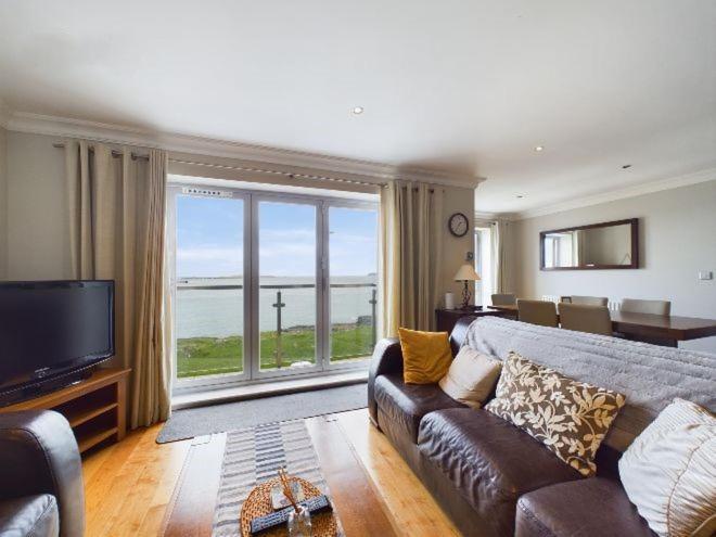 Cosy 3 Bedroom Apartment In Central Portrush With Sea Views Экстерьер фото