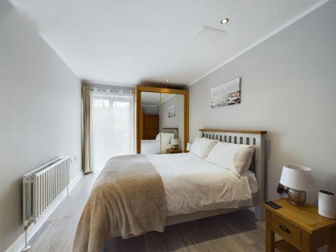 Cosy 3 Bedroom Apartment In Central Portrush With Sea Views Экстерьер фото